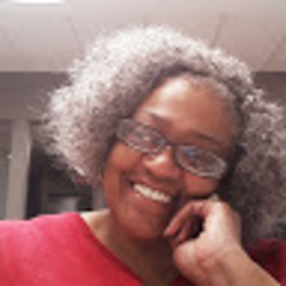 Meet your Posher, Carolyn